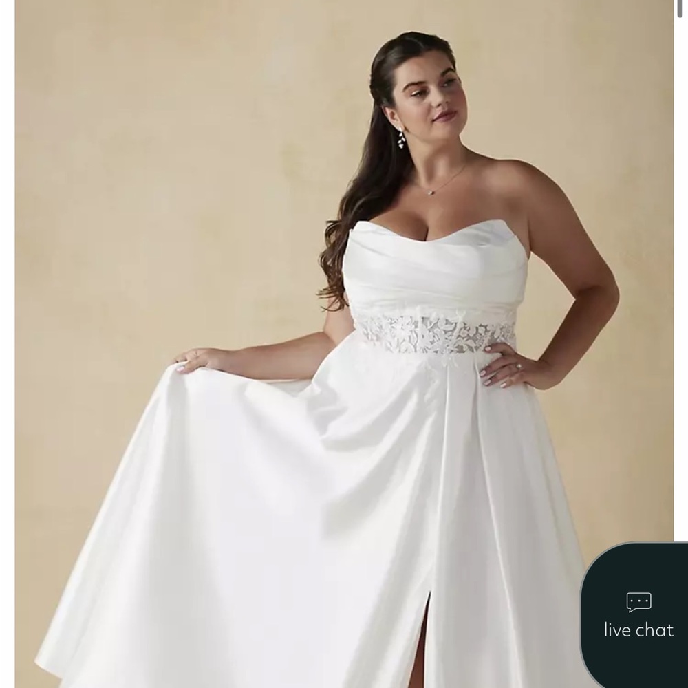 David's Bridal Strapless White A-Line Wedding Dress with Beaded Waist